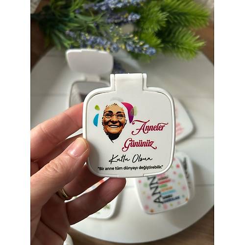 Anneler G�n� -Kad�n Temal� Kare Pleksi Ayna