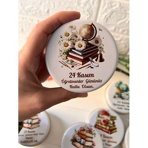 ��retmenler G�n�  Mumlu  Mini Metal Kutu