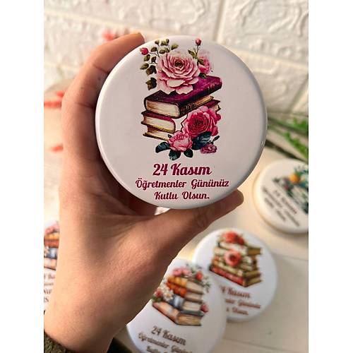 ��retmenler G�n�  Mumlu  Mini Metal Kutu