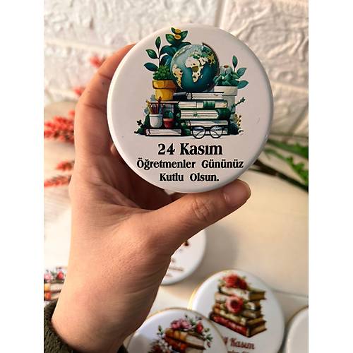 ��retmenler G�n�  Mumlu  Mini Metal Kutu