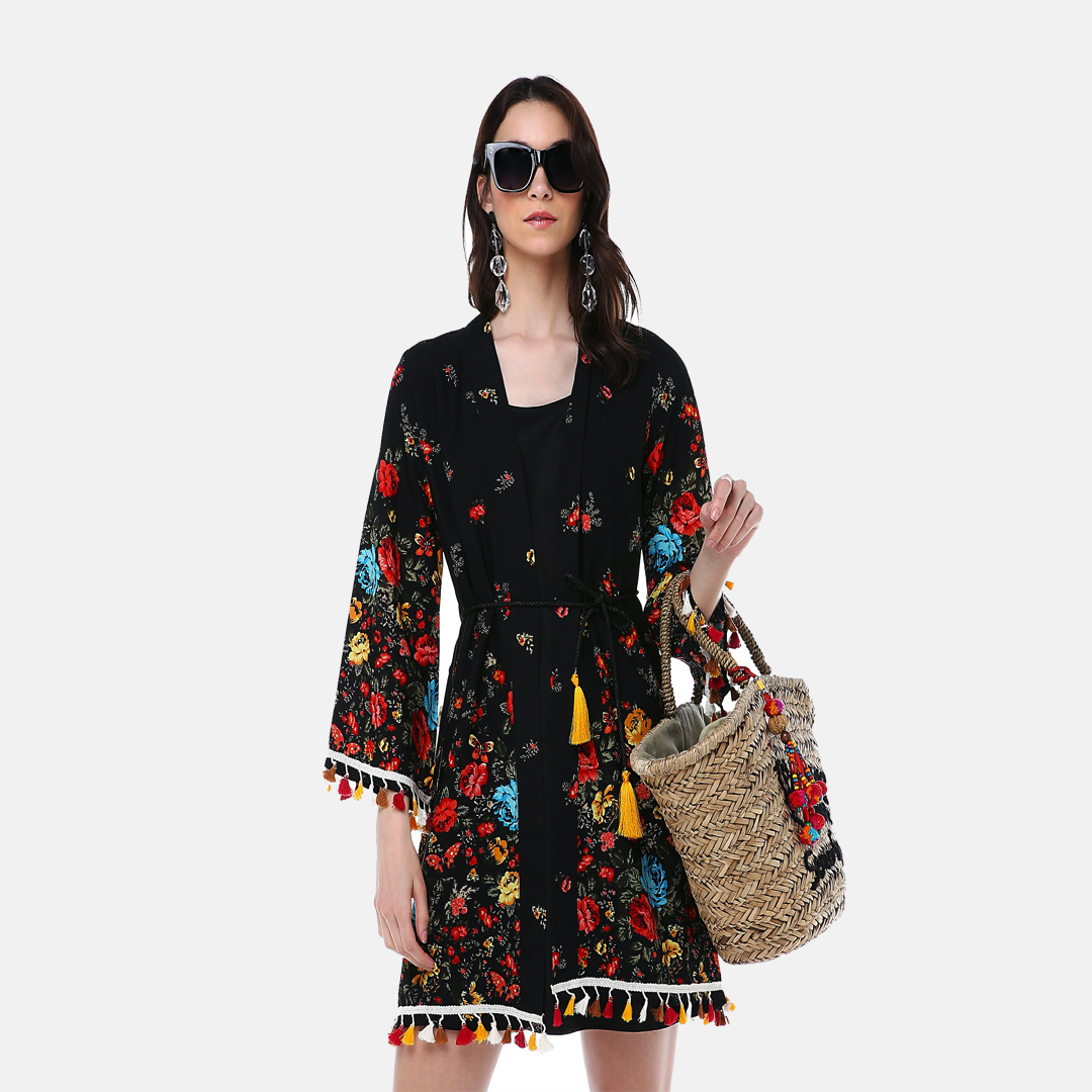 Püskül Aksesuarlı Kısa Kimono Plaj Elbisesi
