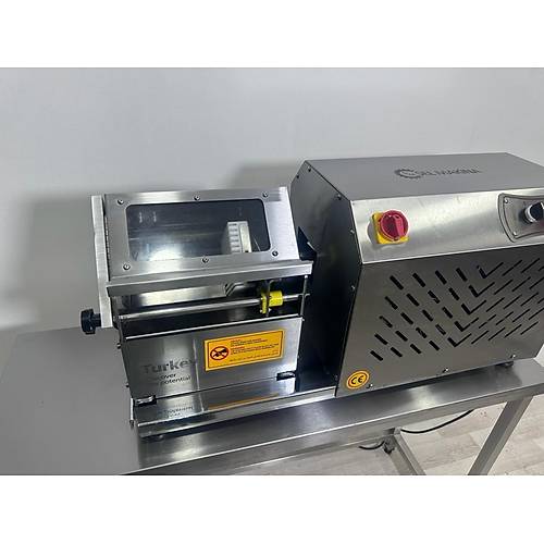 Otomatik Patates Dilimleme Makinası 24 Saatte/1000 Kg Kapasiteli