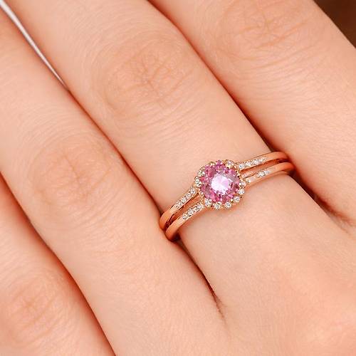 �kisi Birarada Tek Y�z�k