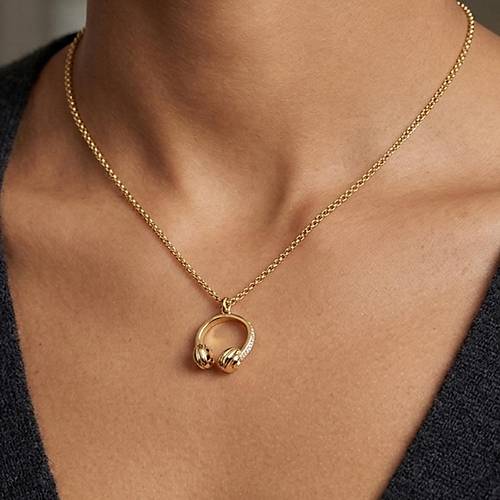 Beyaz Ta�l� Kulakl�k Kolye