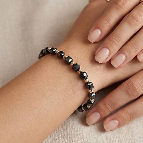 Alt�n Detayl� Bileklik 15