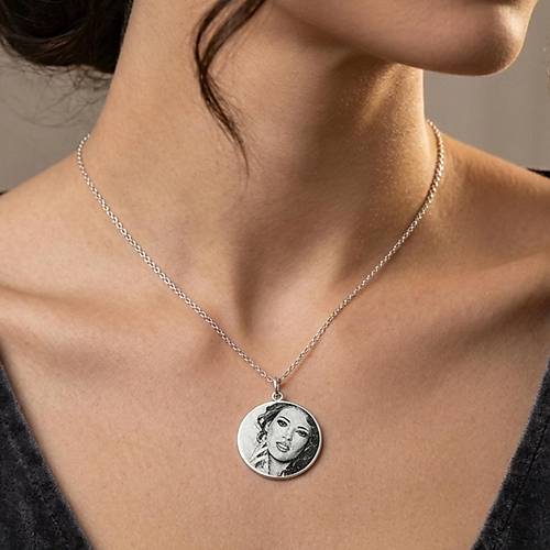 Resimli G�m�� Kolye