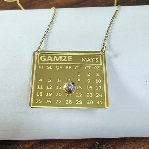 Takvimli Kiiye zel Kolye