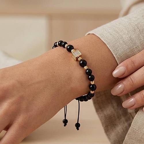 Alt�n Detayl� Bileklik 11