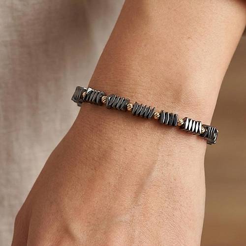 Alt�n Detayl� Bileklik 13