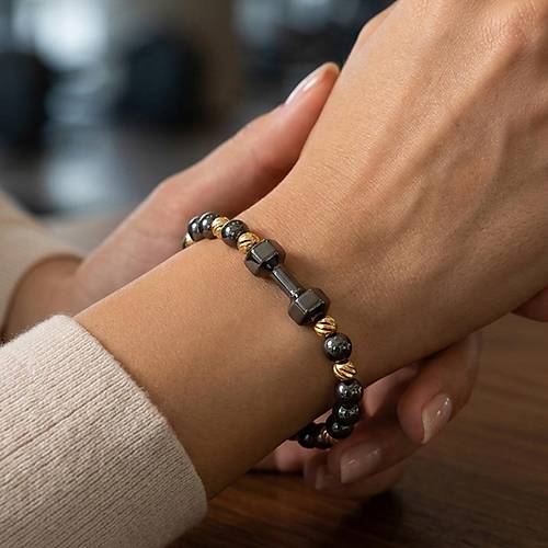 Alt�n Detayl� Bileklik 19