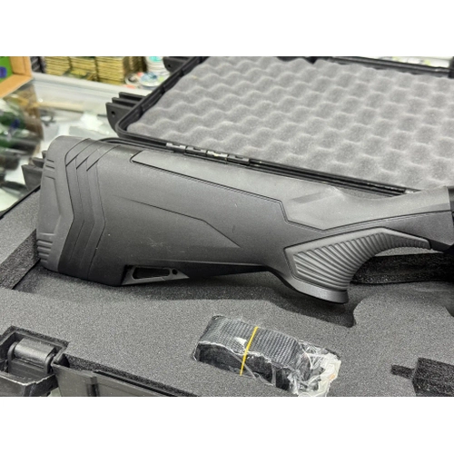 2.EL / Typhoon Arma 12 Siyah Av T�fe�i