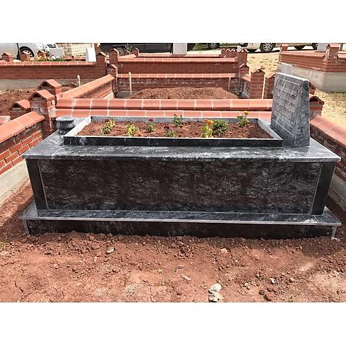 Mula Siyah Mermer Mezar