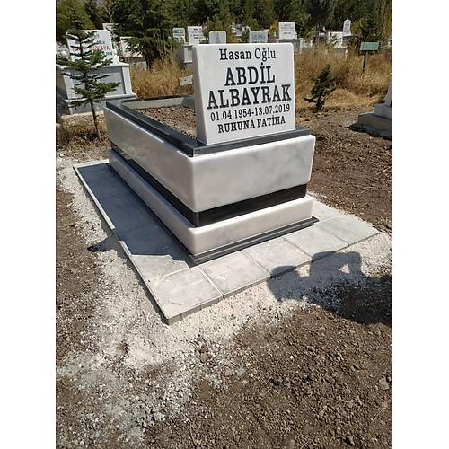 Afyon Beyaz ve Siyah Granit 5lik Mezar