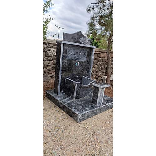 Siyah Mermerden Blok eme Hayrat