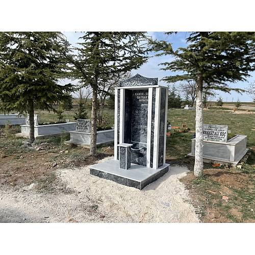 Siyah ve Beyaz Mermerden Direkli Hayrat eme