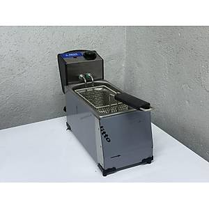 Akse Ekonomik Frit�z Elektrikli 3 Litre 24x50x20 cm