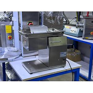 Makpack Tantuni Eti ve Julyen Kesim Do�rama Makinesi 6 Mm 220 V AKHR-8060