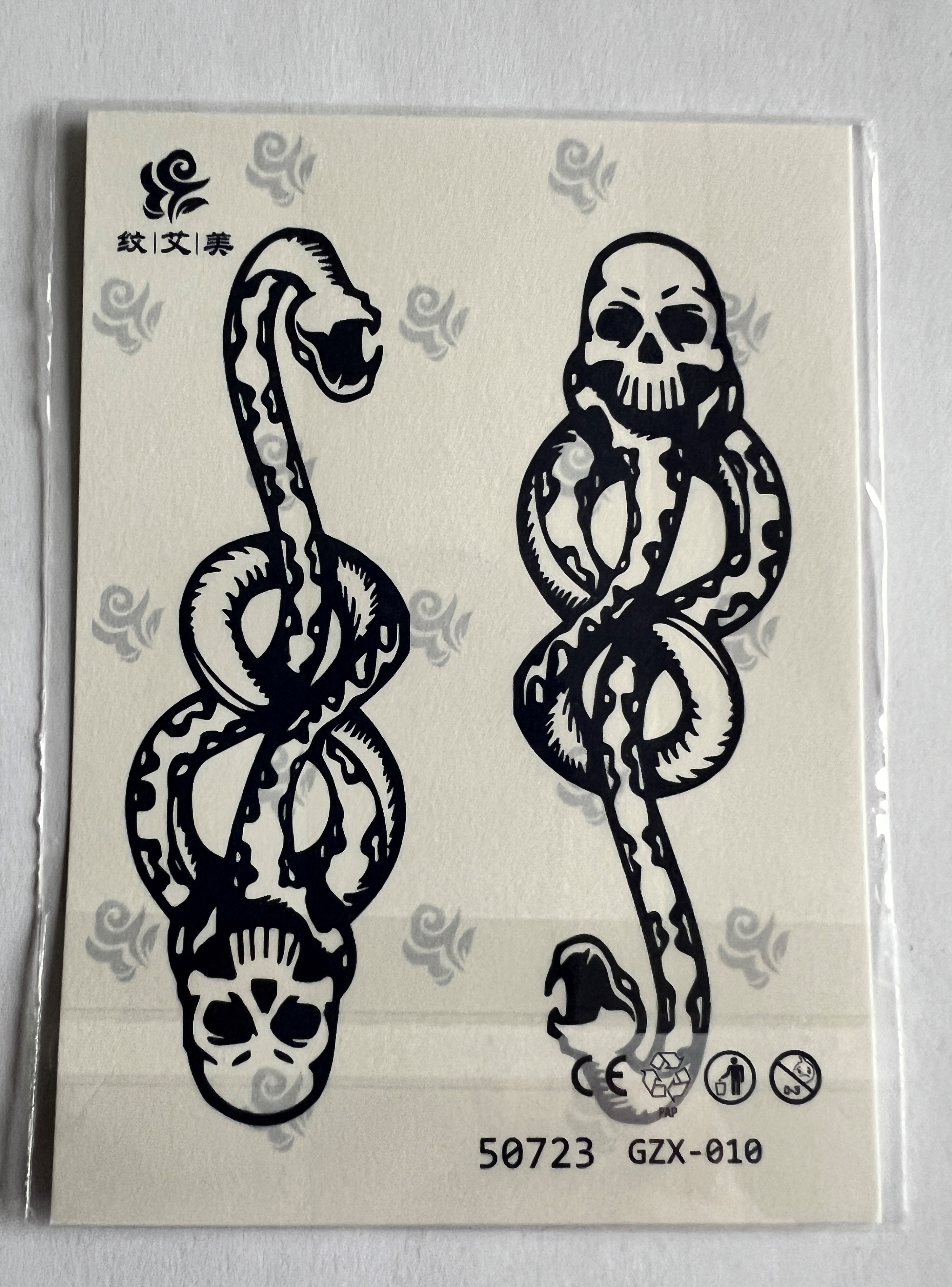 Kobra Yarı Kalıcı Geçici Dövme Sonradan Kararan 1 Aylık Dövme 11x8 cm