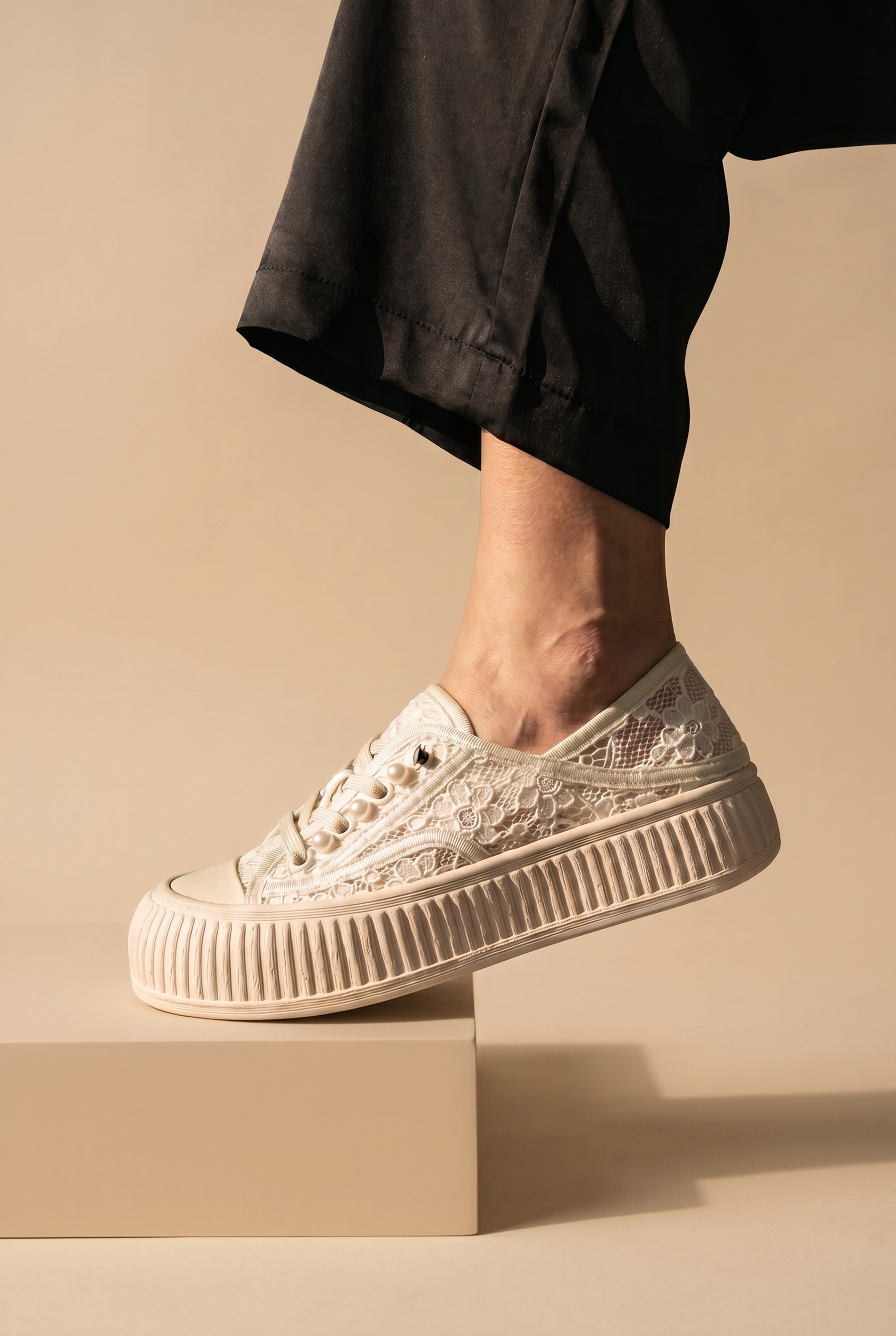Bej Dantel Kadın Sneaker EW1022