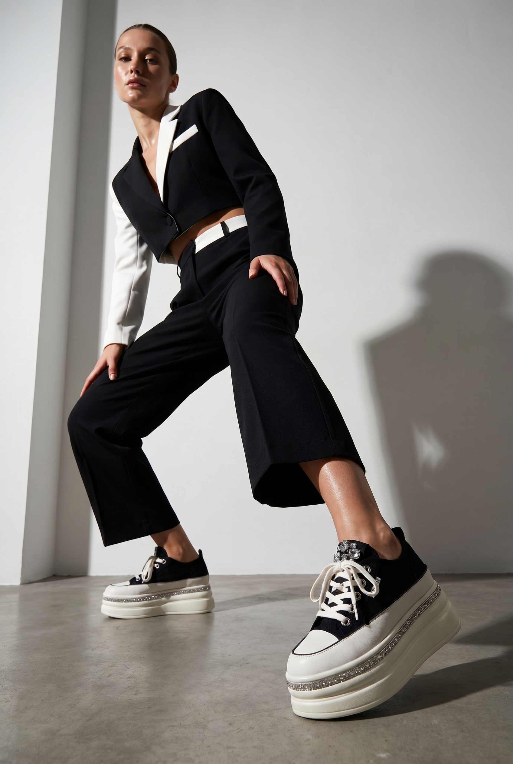 Siyah File Taşlı Kadın Sneaker EW5030