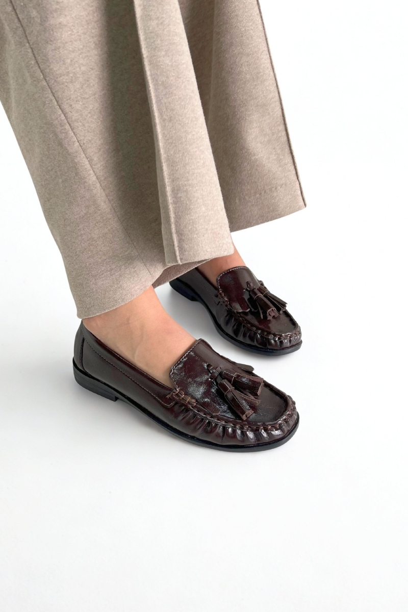 Kahverengi Rugan Püsküllü Düz Loafer GD05