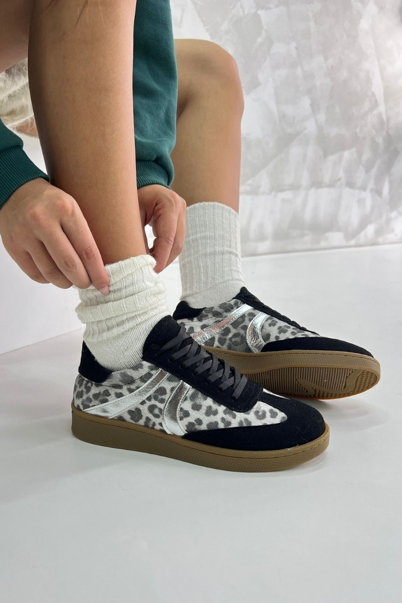 Siyah Zebra Kadın Spor Ayakkabı DS066