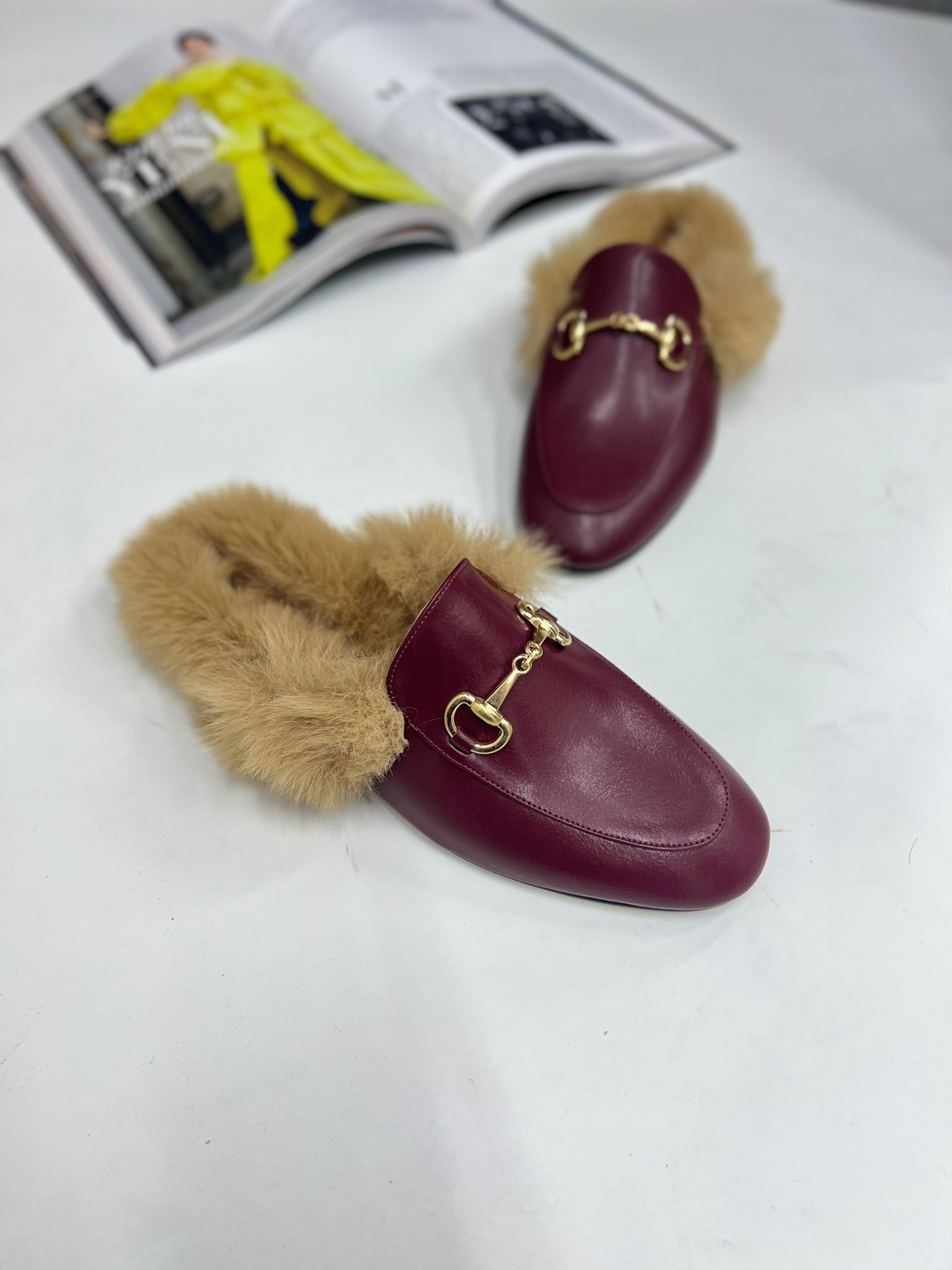 Bordo Tüylü Terlik GD30