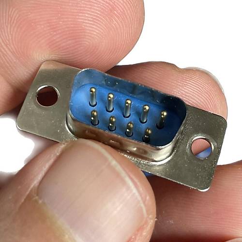 9 Pin DB9 Erkek Konnekt�r D-Sub Lehim Tipi 1 Adet