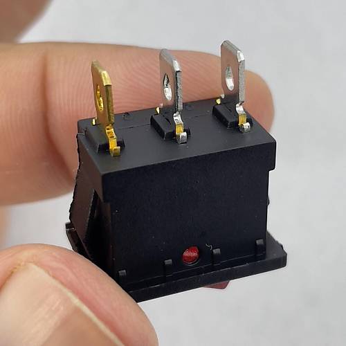 IC-118 Mini Ikl Anahtar 3P Siyah Kasa Krmz Ik