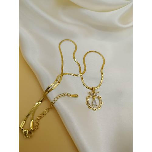 Zirkon Ta�l� Damla Kelebek Model �elik �talyan Yass� Kolye