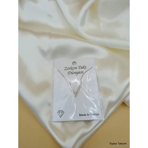 Zirkon Ta� ��lemeli V Model Kolye