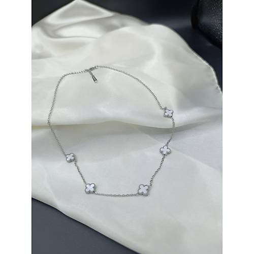 Beyaz Van Cleef Yonca Model �elik Kolye