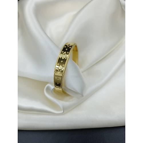 Yonca Desenli elik Kelepe Bileklik