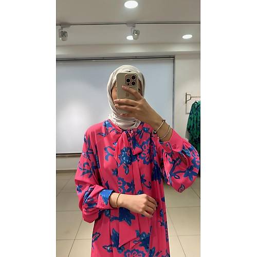 Pembe Desenli Elbise