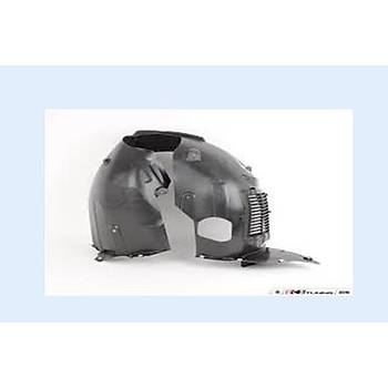 AMURLUK DAVLUMBAZI L A3 SEDAN 13-17 8V5821171B