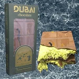 Antep F�st�kl� Kaday�f Dolgulu Dubai �ikolatas� 200 Gr