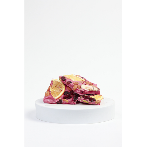 Kuru Meyveli ve Kuru Yemili Krmz Meyveli Beyazikolata 250 gr.
