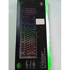 Razer Cynosa V2 T�rk�e Oyuncu Klavye (OUTLET)