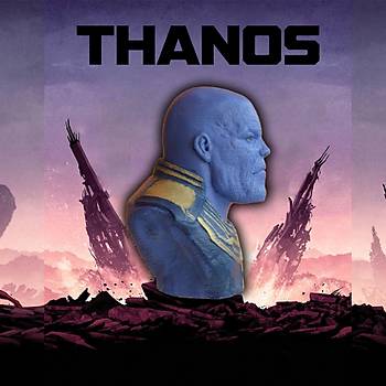 Thanos Büst