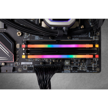 Corsair Vengeance CMW16GX4M2C3000C15 16 GB DDR4 3000 MHz CL15 PC Bellek Ram