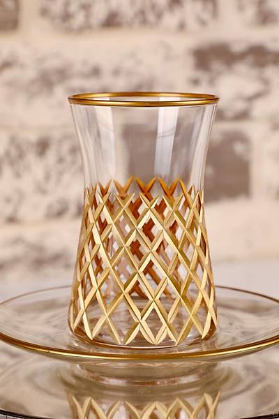 12 Parça Altınlı Kristalize Kesme Sanatı Çay Bardağı Seti (üg)