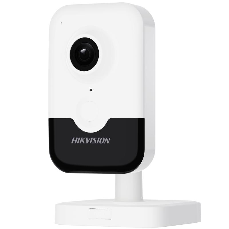 Hikvison DS-2CD2423G2-IW 2MP 2.8mm Lens IR Cube Sesli Wi-Fi IP Kamera