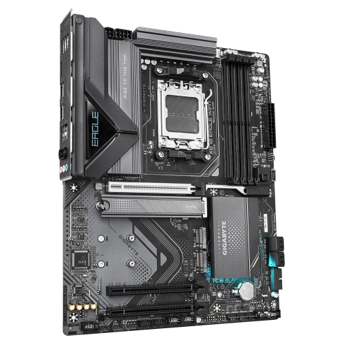 Gigabyte X870 EAGLE WIFI7 Sc-AM5 DDR5 8200MHz 3xM.2 2.5Gbit LAN Wi-Fi7 ATX AMD Anakart