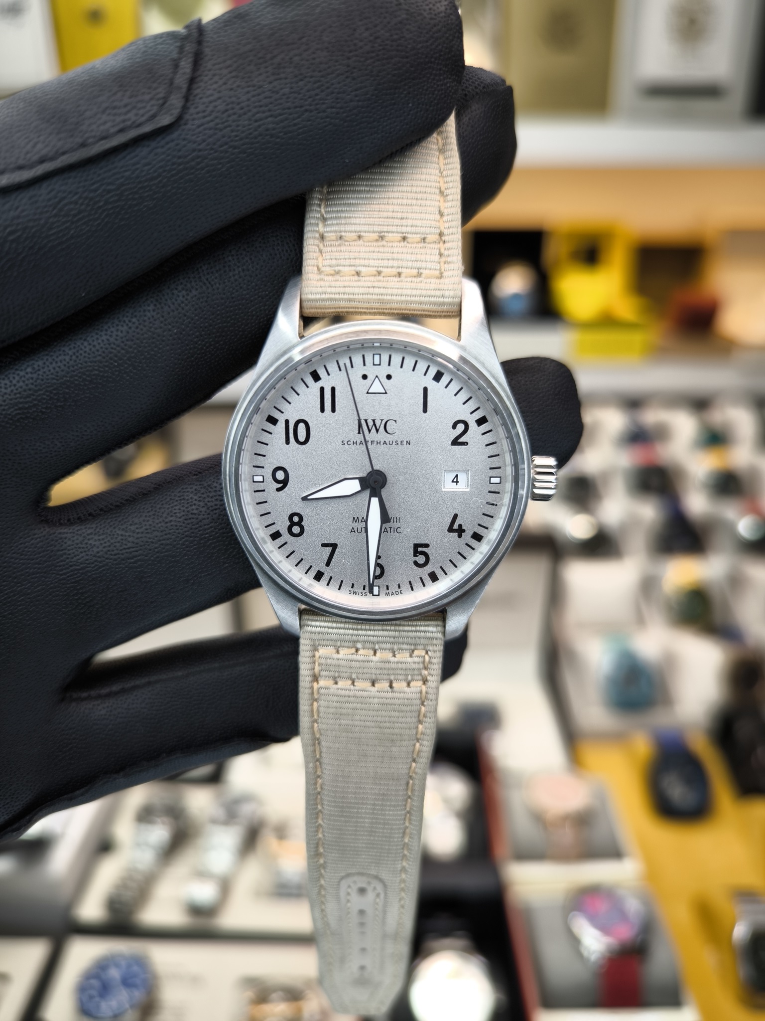 IWC PILOT MARK VIII IW327017 ETA SAAT