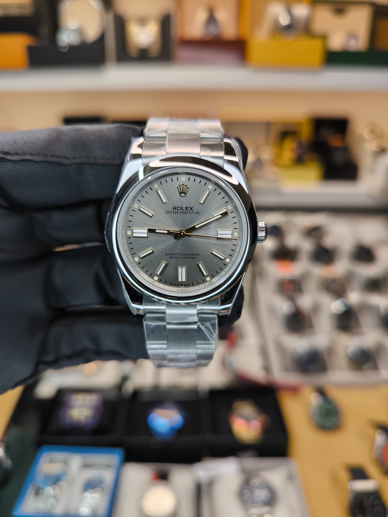 ROLEX OYSTER PERPETUAL 134300 ETA SAAT