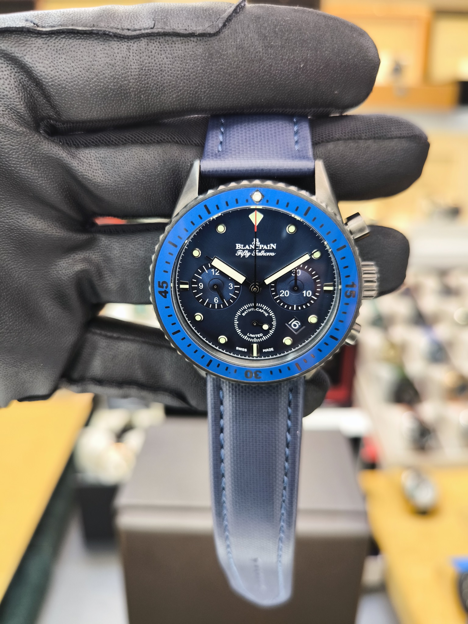 BLANCPAIN FIFTY FATHOMS BATHYSCAPHE BLUE DIAL  ETA SAAT