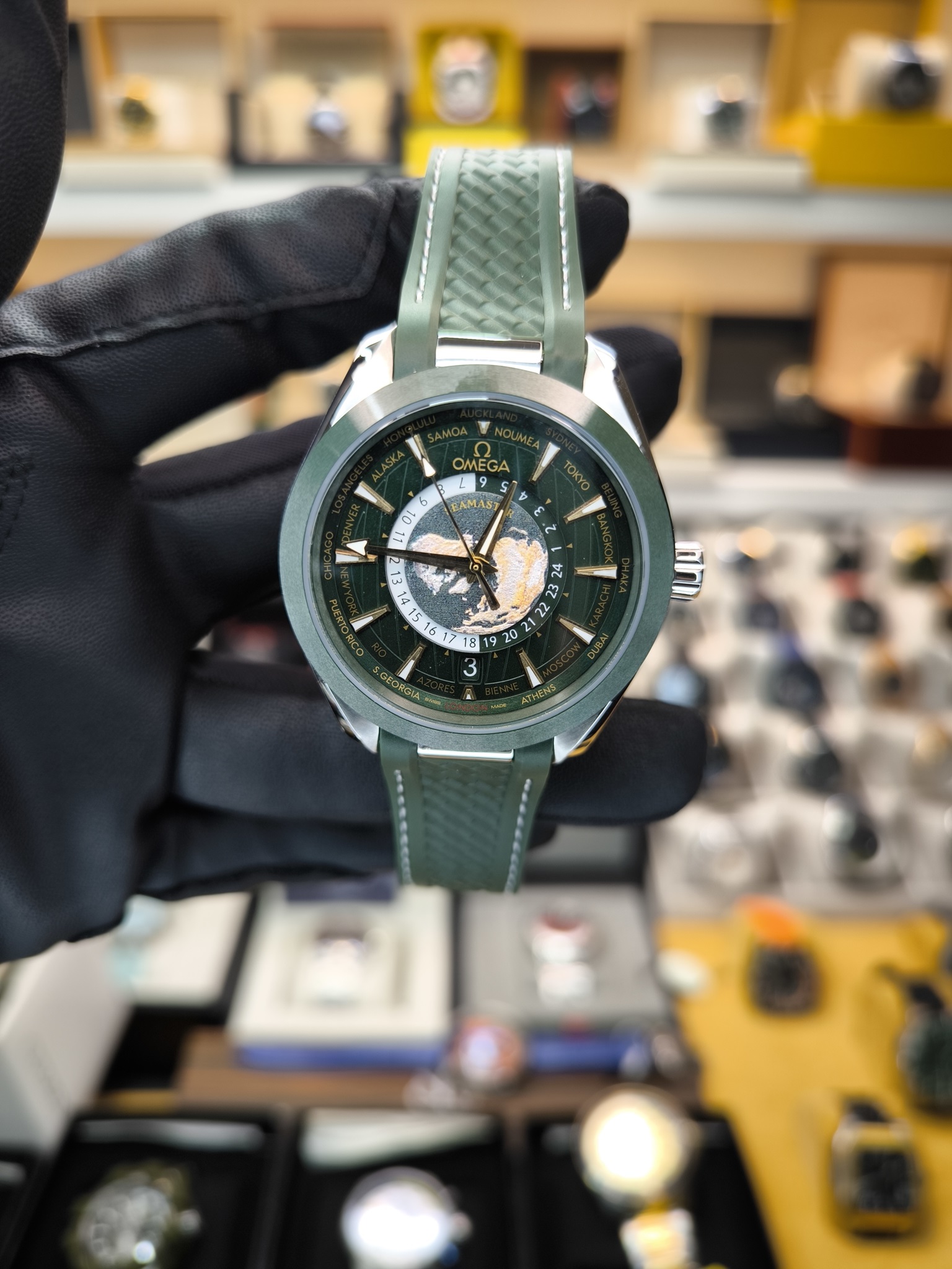 SEAMASTER AQUA TERRA WORLD TIMER 220.32.43.22.10.001 ETA SAAT