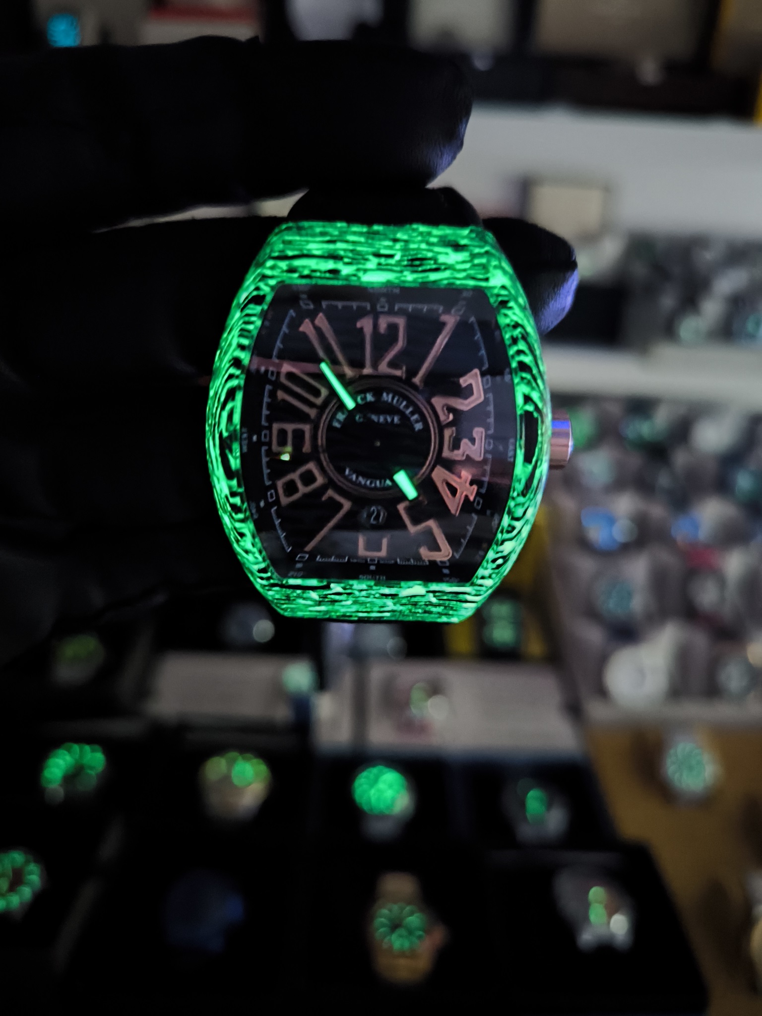 FRANCK MULLER VANGUARD CARBON ETA SAAT