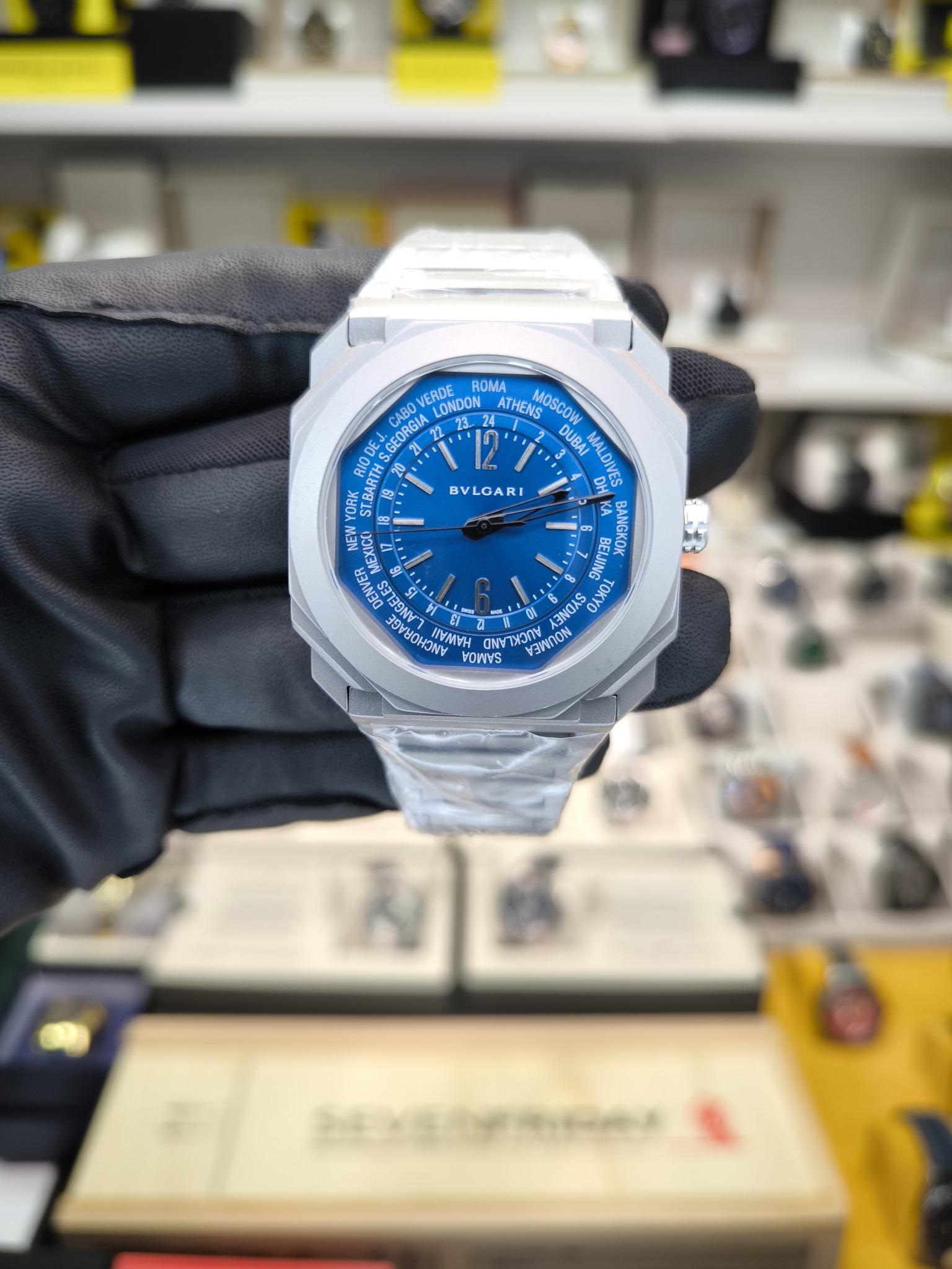 BVLGARI OCTO FINISSIMO WORLD TIMER