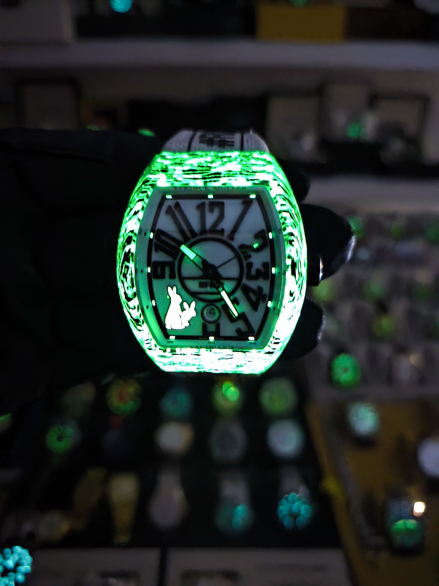 FRANCK MULLER VANGUARD #FR2 CARBON ETA SAAT
